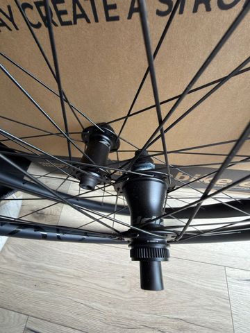 Used OQUO RC30TEAM Wheelset 2026 bike — image 1 of 7