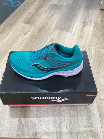 Używany Saucony München 5 Running Shoes