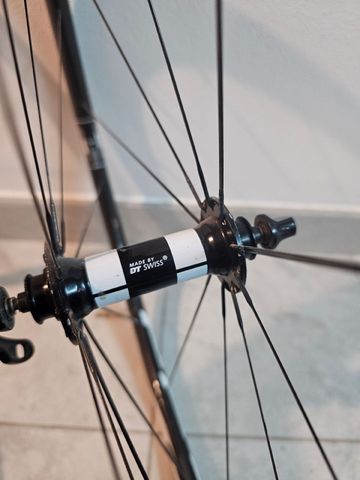 Used Ffwd F3R Wheels bike — image 4 of 6