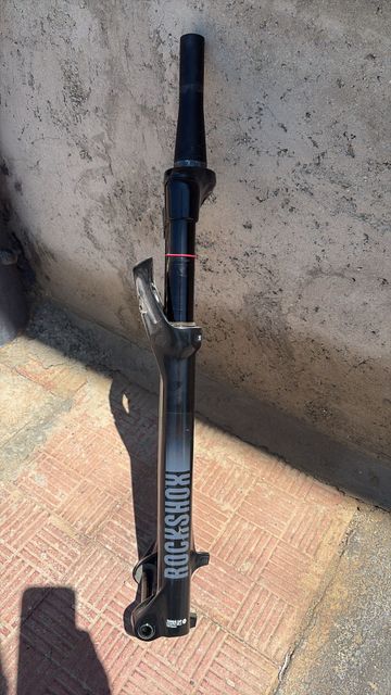Brugt RockShox Judy Fork 2025 bike — billede 4 af 8