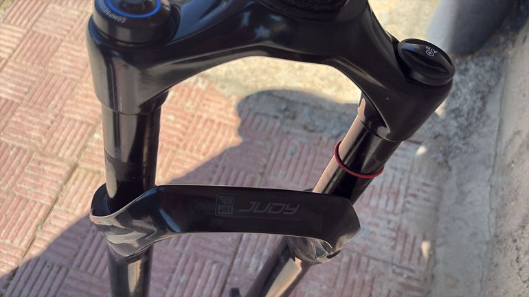 Brugt RockShox Judy Fork 2025 bike — billede 5 af 8
