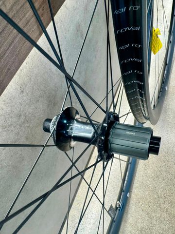 Used Roval Alpinist 2022 bike — image 4 of 5