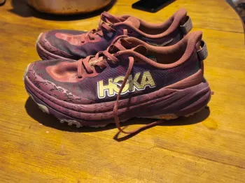 Hoka Speedgoat 6 Running Shoes de segunda mano
