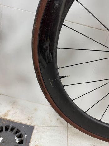 Used OQUO Carbon 57 Wheels 2025 bike — image 3 of 6