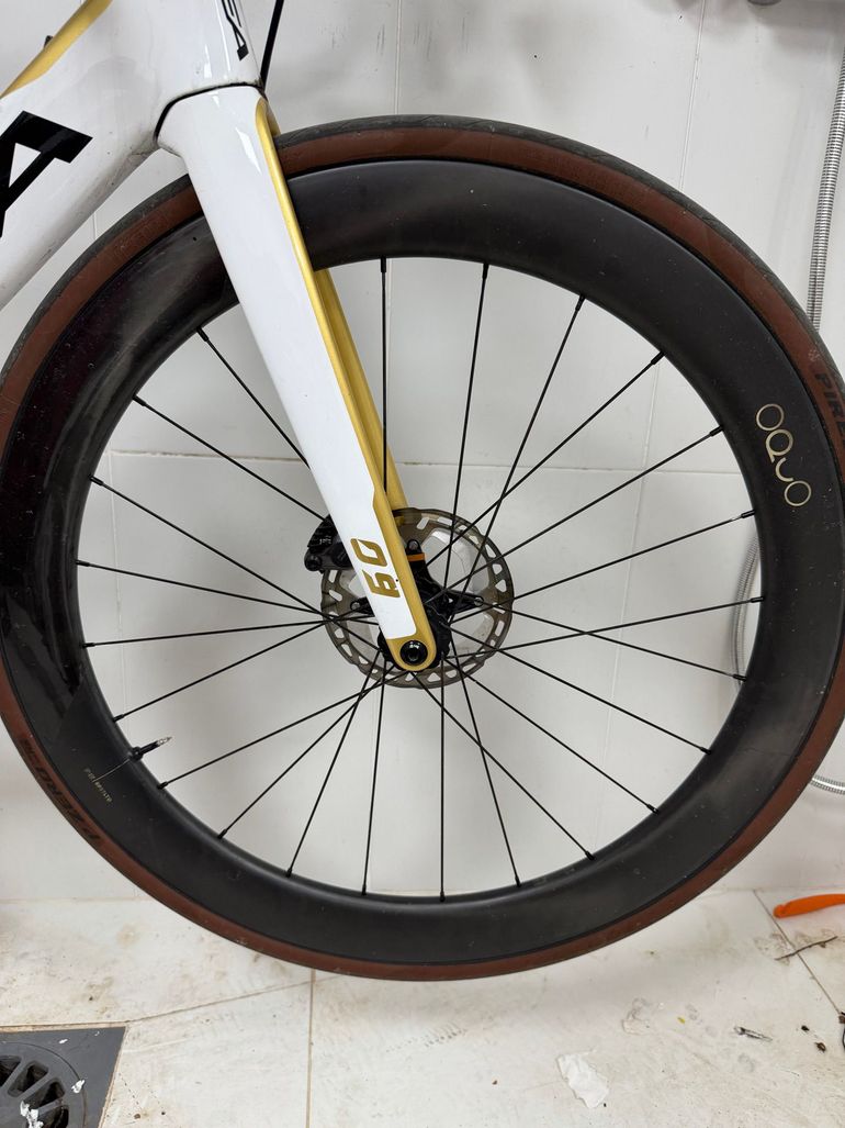 Used OQUO Carbon 57 Wheels 2025 bike — image 4 of 6