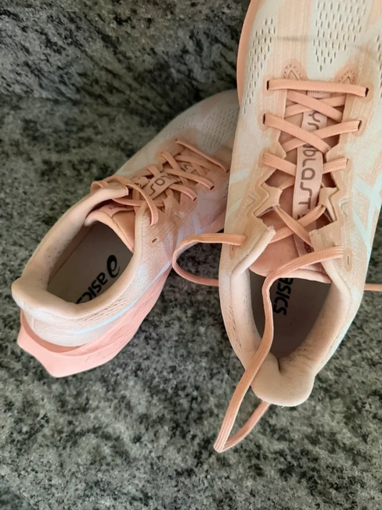 Used Asics Shoes bike — image 4 of 9
