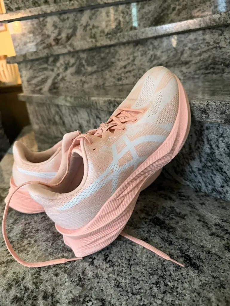 Used Asics Shoes bike — image 2 of 9