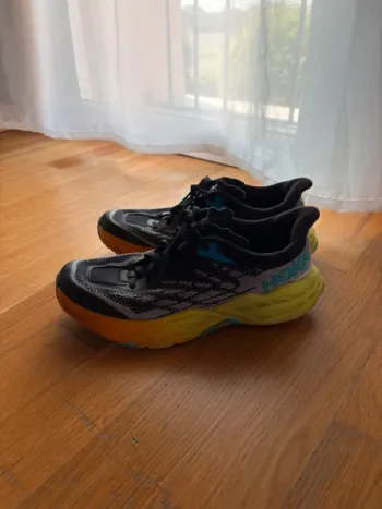 Used Hoka Sneakers bike — image 2 of 4