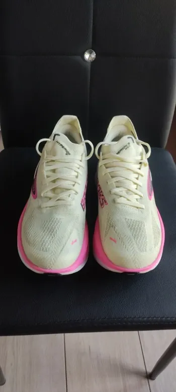 Used Brooks Hyperion Max 2 Running Shoes