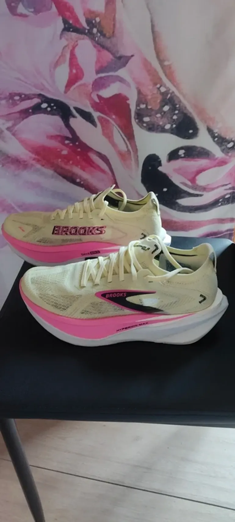 Used Brooks Hyperion Max 2 bike — image 3 of 15