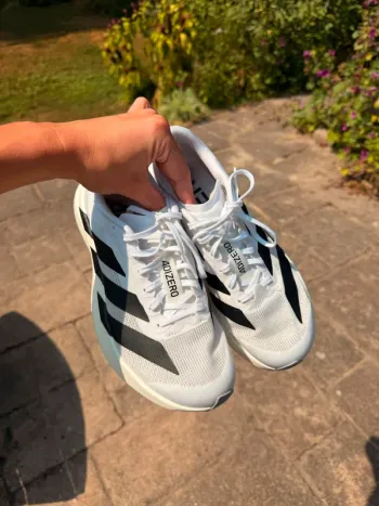 Used Adidas sneakers bike — image 2 of 5