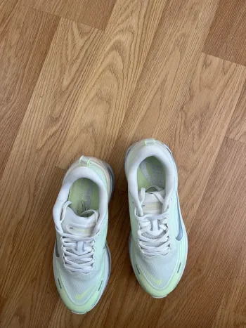 Käytetty Nike Vomero Plus bike — kuva 4 / 7
