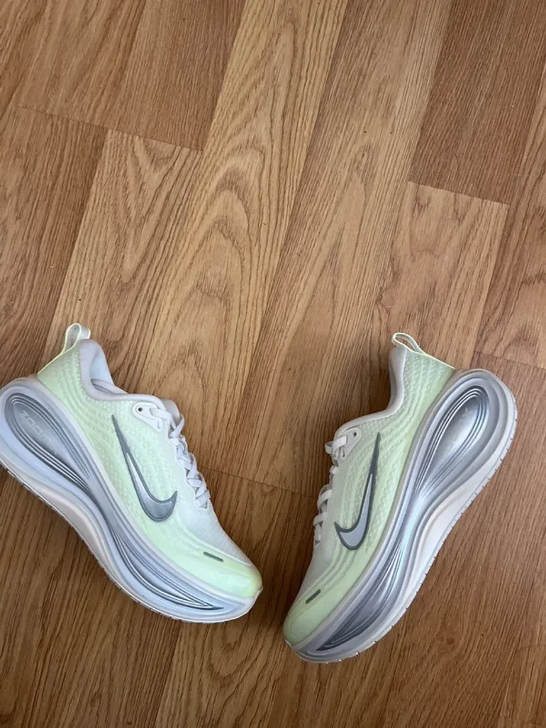 Käytetty Nike Vomero Plus bike — kuva 2 / 7