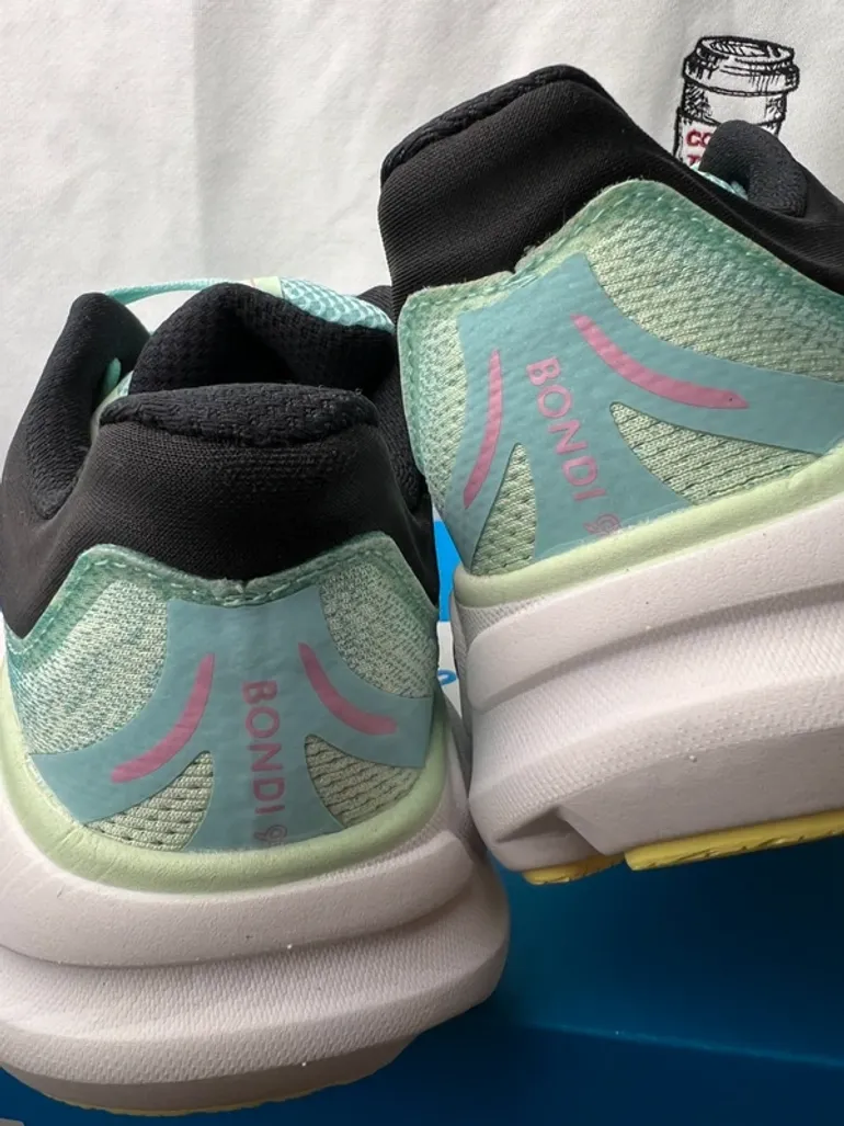 Used Hoka Shoes bike — image 11 of 12