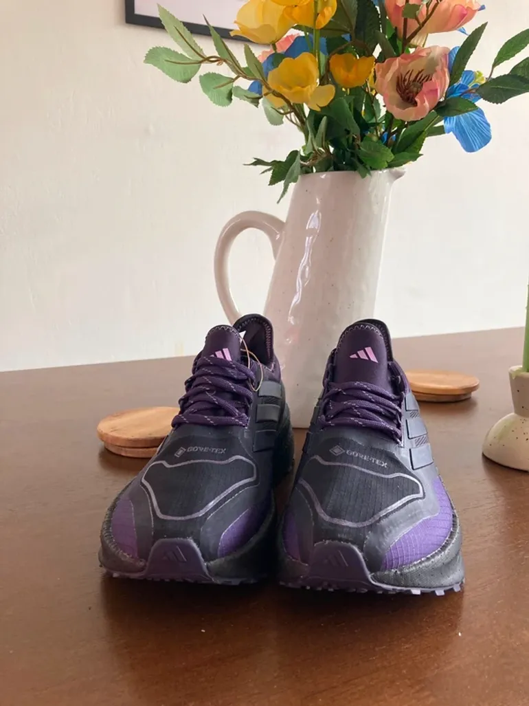 Used Adidas Ultraboost 5 GTX bike — image 5 of 8