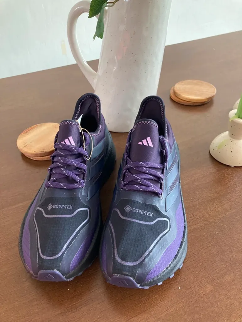 Used Adidas Ultraboost 5 GTX bike — image 4 of 8
