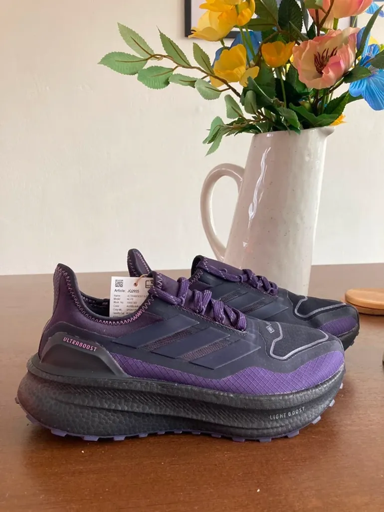 Used Adidas Ultraboost 5 GTX bike — image 2 of 8