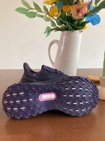Used Adidas Ultraboost 5 GTX bike — image 3 of 8