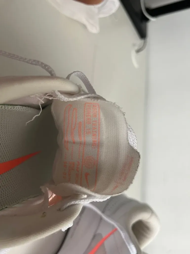 Used Nike Zoom Vomero 15 bike — image 4 of 7