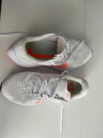 Used Nike Zoom Vomero 15 bike — image 5 of 7