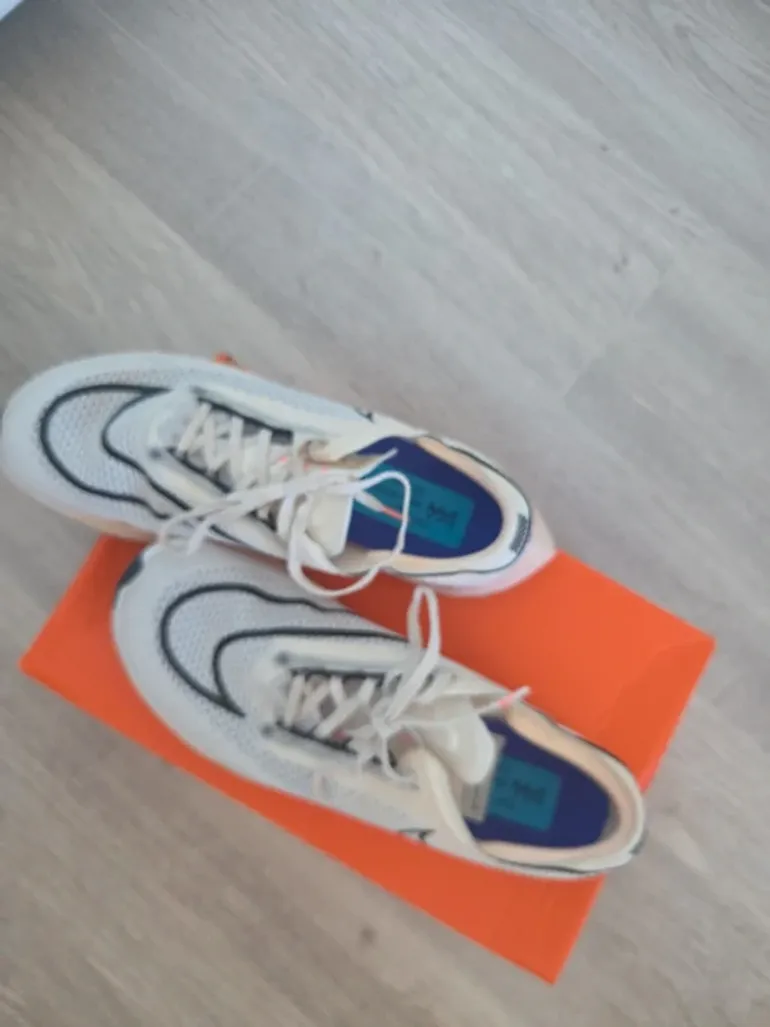 Gebrauchtes Nike ZoomX Streakfly bike — Bild 3 von 9