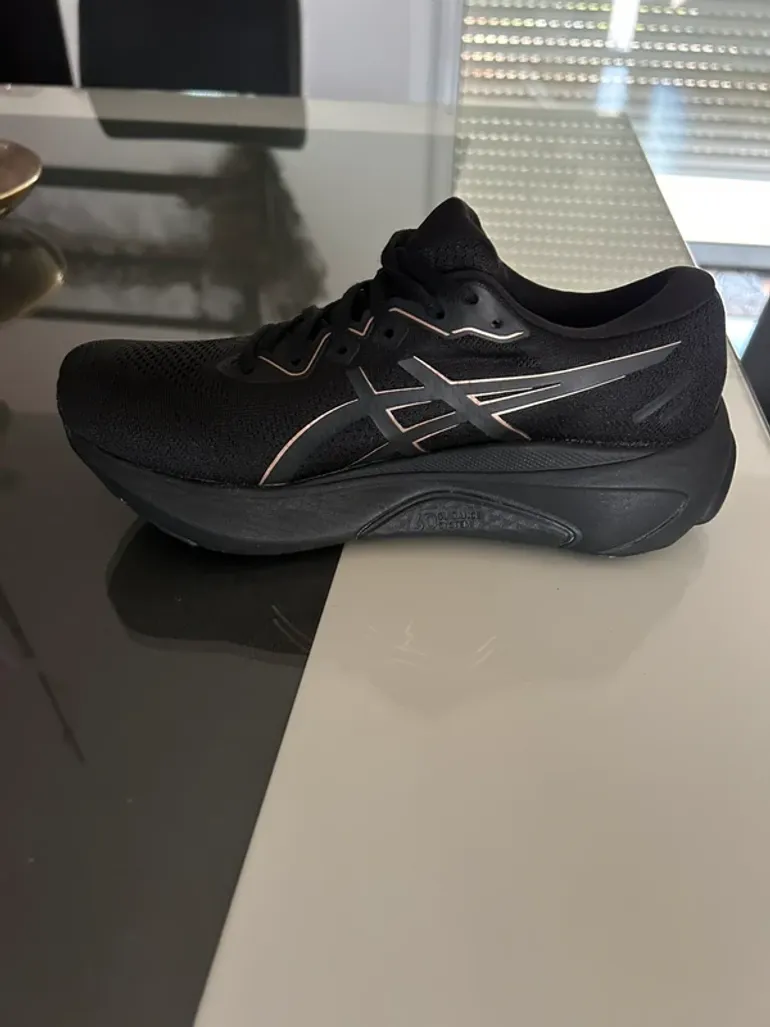 Käytetty Asics Gel Saiun TM3 bike — kuva 2 / 7