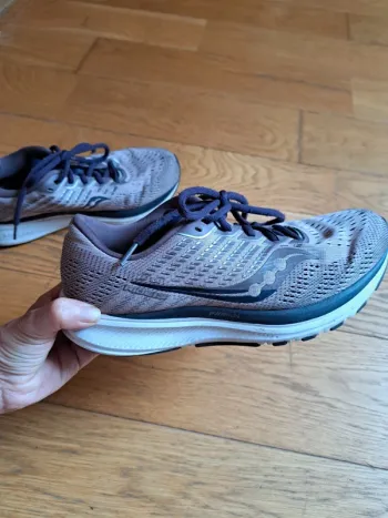 Used Saucony Ride 13 Running Shoes