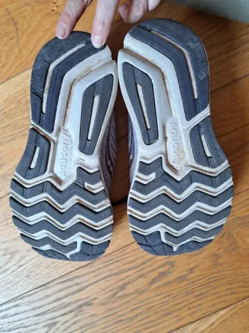 Used Saucony Ride 13 bike — image 4 of 4