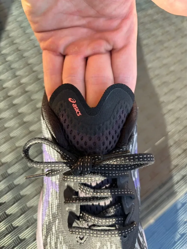 Gebrauchtes Asics Novablast 3 bike — Bild 7 von 8