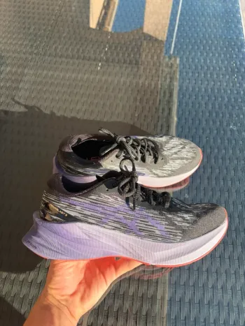 Used Asics Novablast 3 Running Shoes