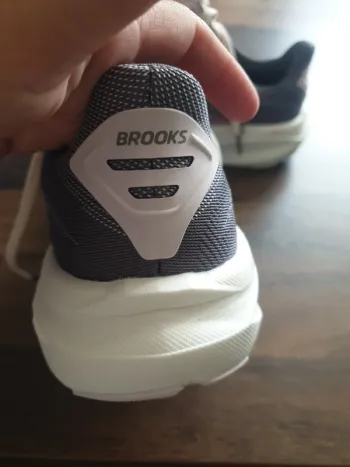 Used Brooks Ghost 17 bike — image 4 of 6