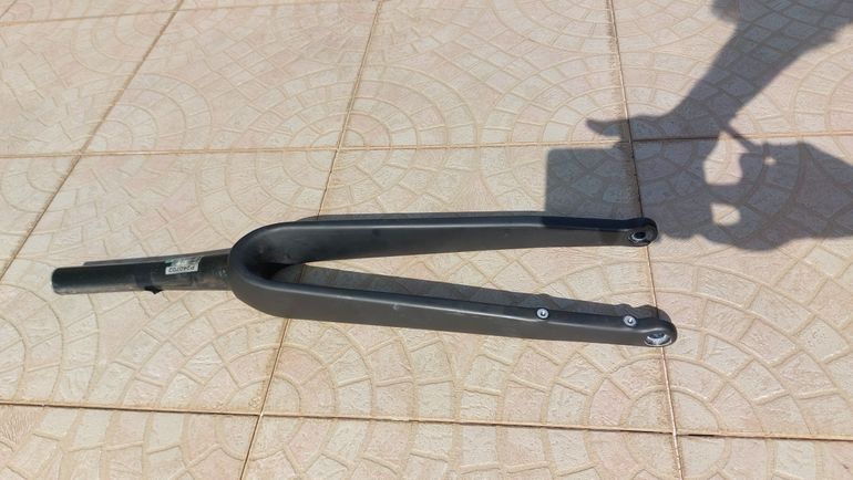 Używany Van Rysel RCR Carbon Fork 2025 bike — zdjęcie 2 z 7