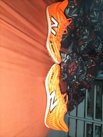 Used New Balance MD500 v9 bike — image 19 of 24
