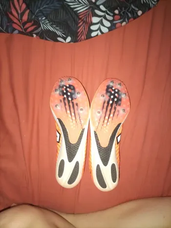 Used New Balance MD500 v9 bike — image 6 of 24