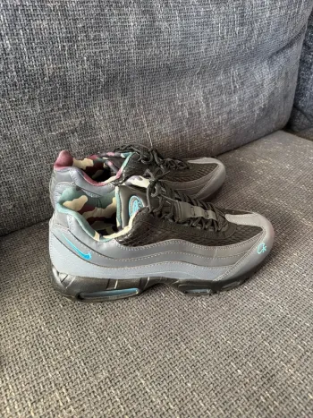 Used Nike Air Max 95 Cortez bike — image 2 of 8