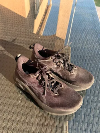 Used Asics Novablast 5 bike — image 3 of 7