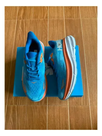 Gebrauchtes Hoka Shoes size 42 Running Shoes