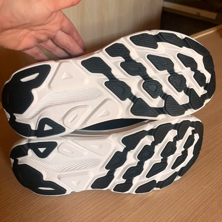 Gebrauchtes Hoka Clifton 9 bike — Bild 4 von 6