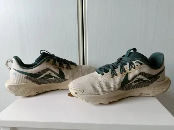 Brugt Pegasus Nike Trail 5 By You Running Shoes