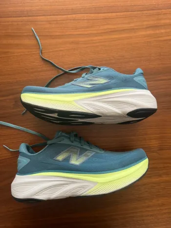 Gebrauchtes New Balance Fresh Foam X More v6 Running Shoes