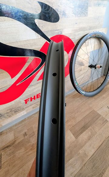 Used FHD Carbon Plus 2026 bike — image 3 of 6