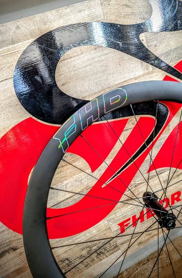 Used FHD Carbon Plus 2026 bike — image 2 of 6
