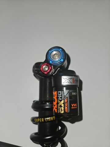 Brugt Fox DHX2 Factory 2021 bike — billede 3 af 3