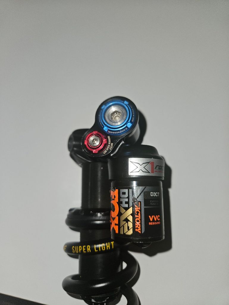 Brugt Fox DHX2 Factory 2021 bike — billede 3 af 3