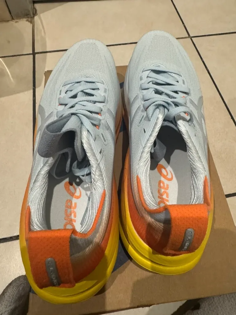 Used Asics Gel-Nimbus 28 bike — image 16 of 18