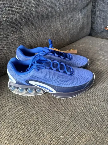 Used Nike Air Max DN bike — image 4 of 6