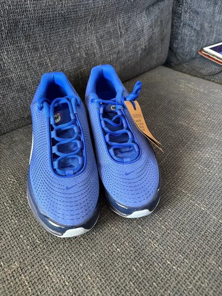 Used Nike Air Max DN bike — image 3 of 6