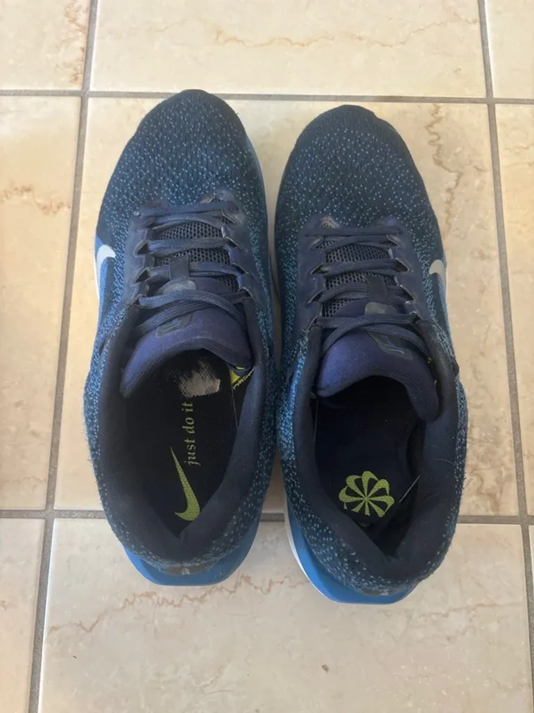 Nike Laufschuhe bike d'occasion — image 3 sur 12