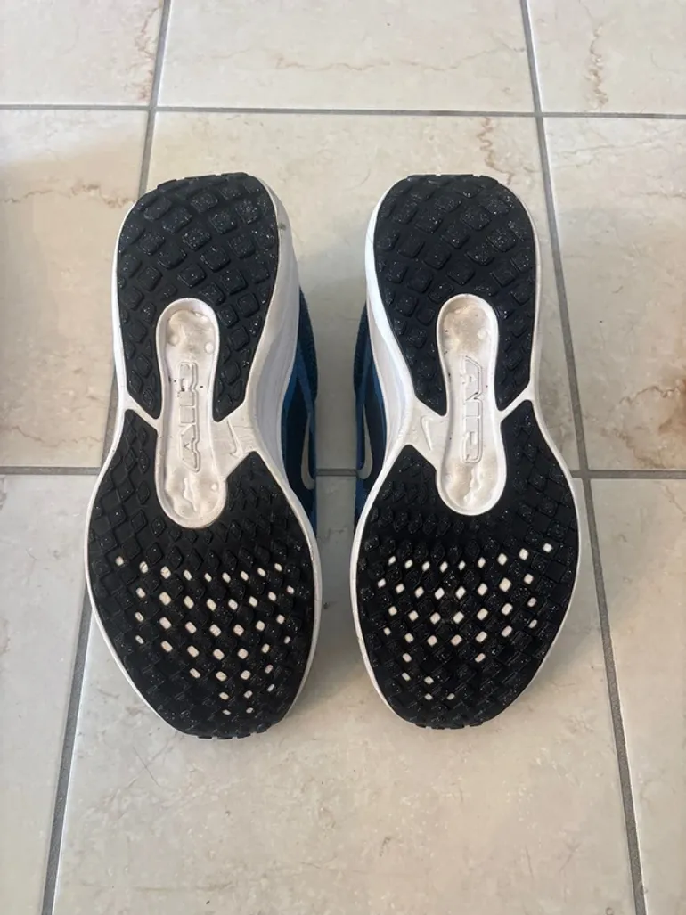 Nike Laufschuhe bike d'occasion — image 6 sur 12