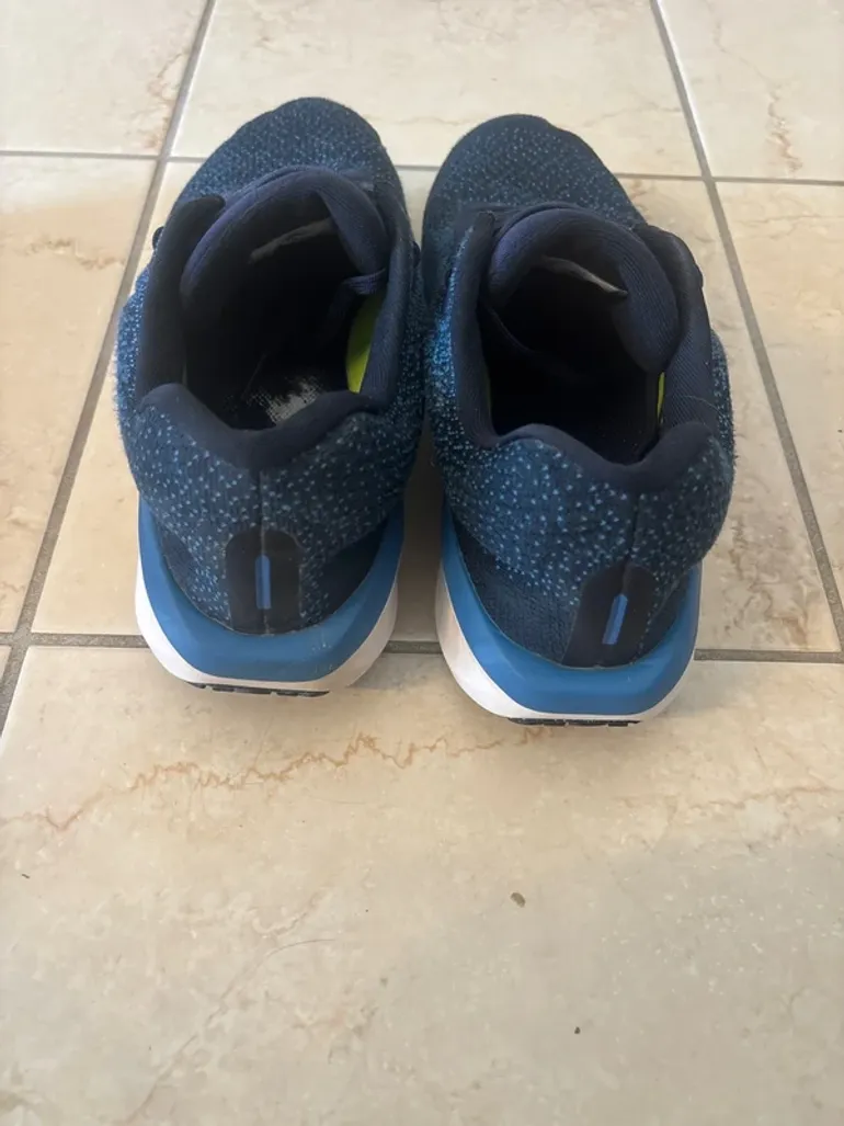 Nike Laufschuhe bike d'occasion — image 10 sur 12